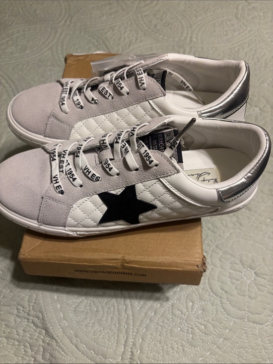 Vintage Havana Shoes - Vintage Havana White Quilted Sneakers with Black Star Accent